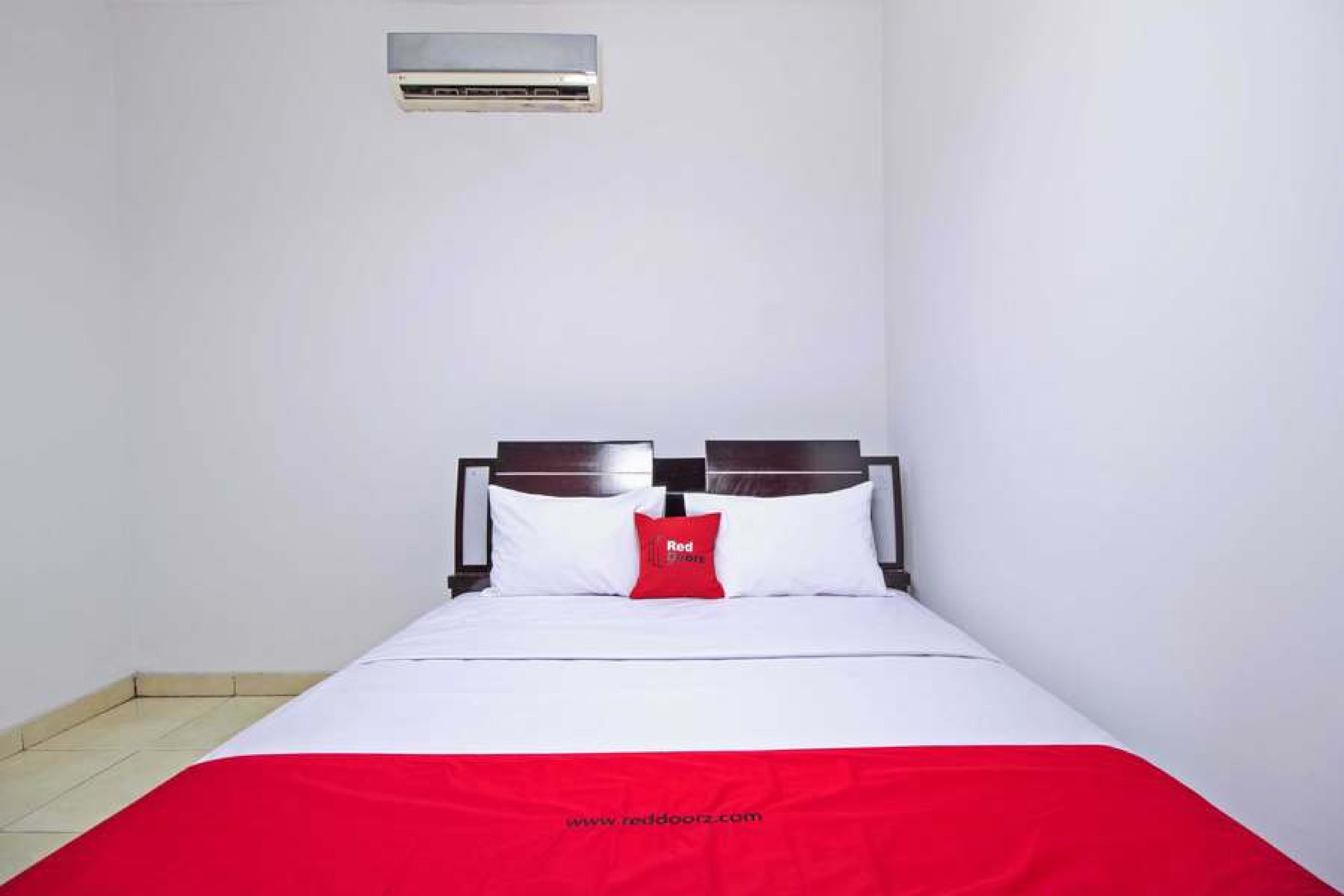 Reddoorz @ Pangeran Antasari 2 Hotel Cilandak  Eksteriør billede