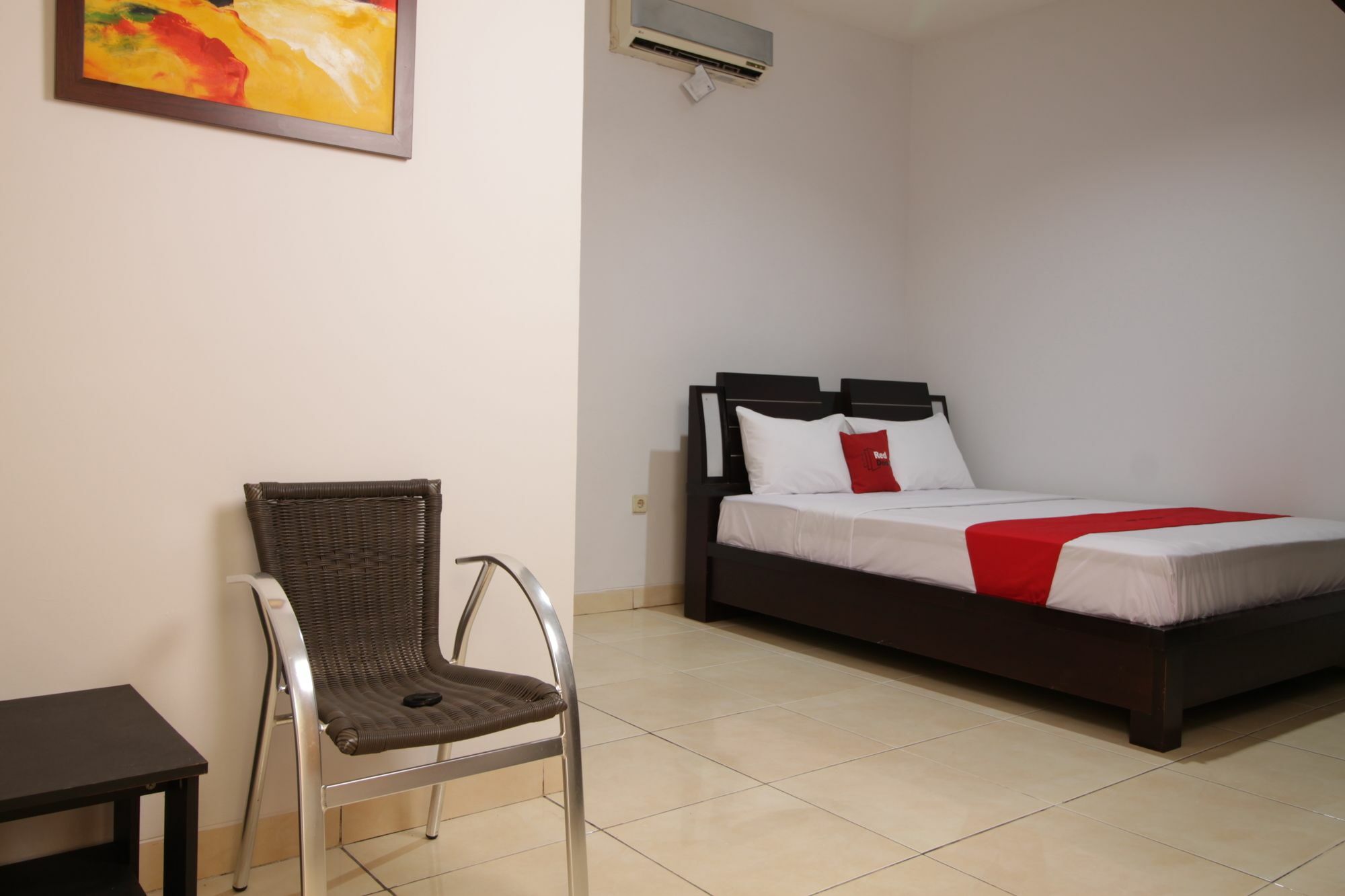 Reddoorz @ Pangeran Antasari 2 Hotel Cilandak  Eksteriør billede